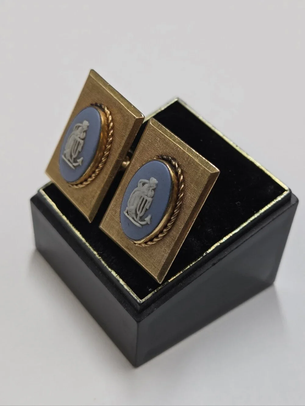 Vintage Wedgwood Blue & White Jasperware 1/20 12k Gold Filled Cufflinks
